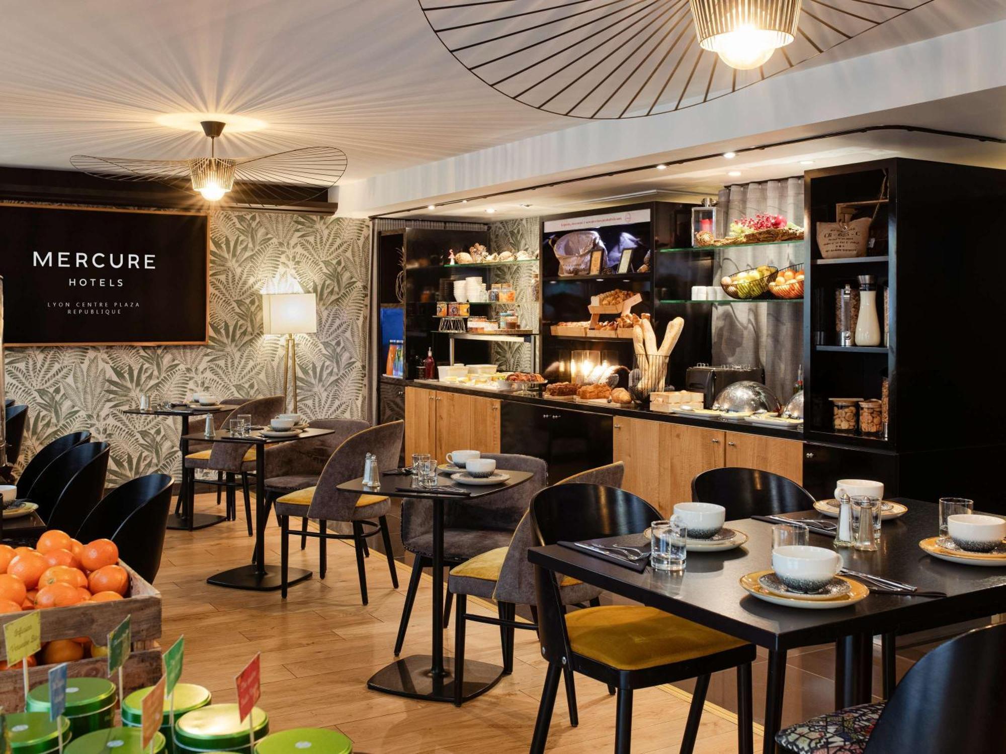 Mercure Lyon Centre Plaza Republique Екстериор снимка
